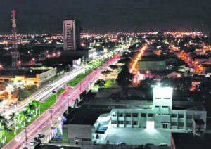A cidade tem 178.7 mil unidades consumidoras de energia entre residenciais e as de atividade empresarial. Foto: Edson Reis
