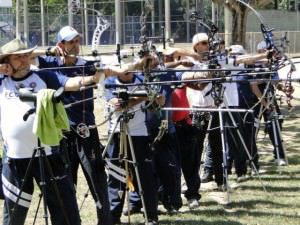 A competição normalmente é realizada ao ar livre, em campo aberto. Foto: Divulgação