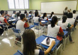 Os alunos que querem estudar em uma escola do estado e estão em outra rede devem fazer a pré-matrícula. Foto: Divulgação/Governo do ES