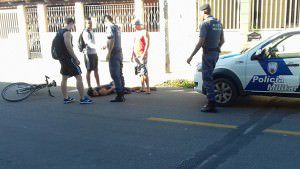 Momento emque a Polícia Militar chegou ao local. Foto: Ana Paula Bonelli