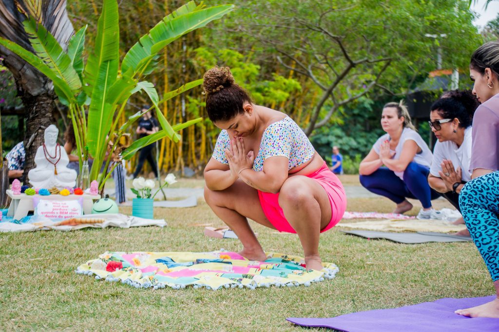 Dicas e Novidades  ParkJacarepaguá - Novidade! Aulas de Yoga aos Sábados  no Terraço do ParkJacarepaguá