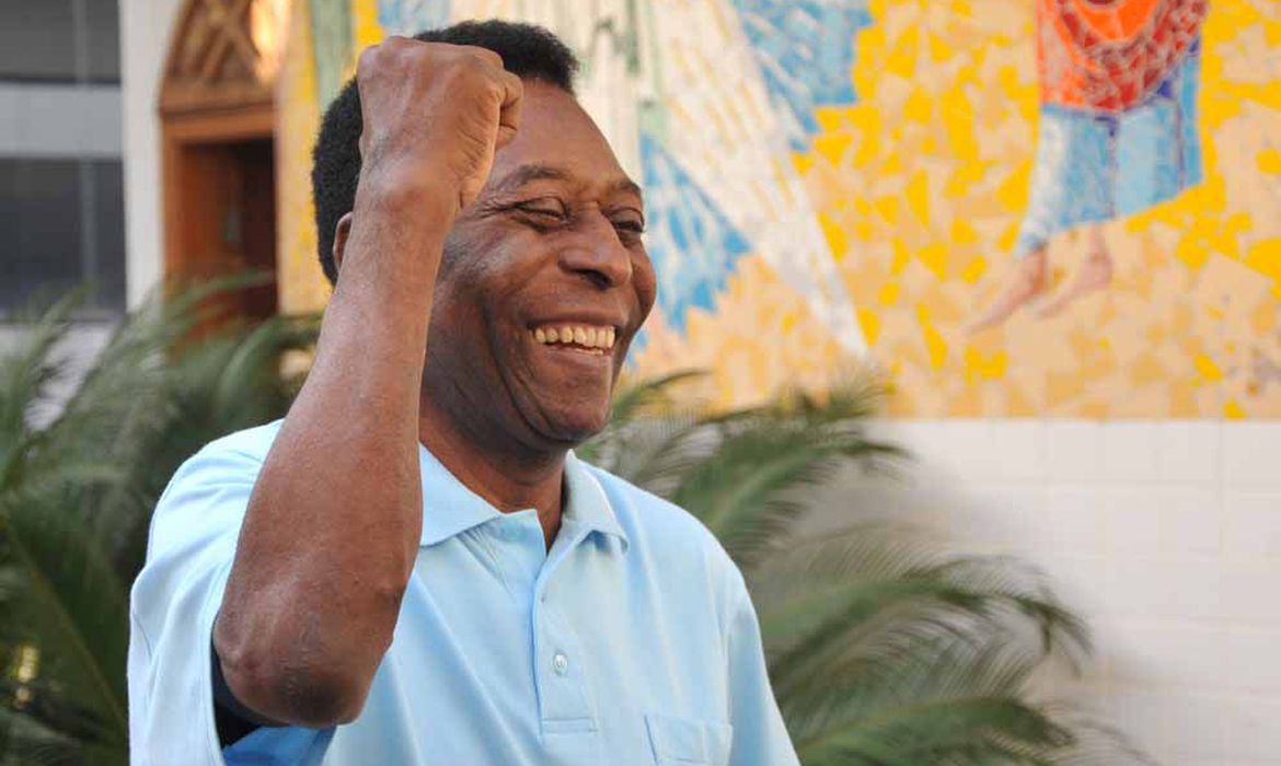 Morre o Rei Pelé aos 82 anos - Geledés