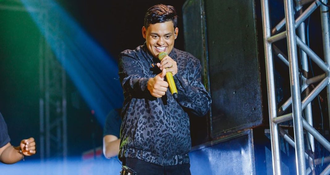 Fenômeno Do Arrocha, Thiago Aquino Faz Show Na Serra Em Fevereiro