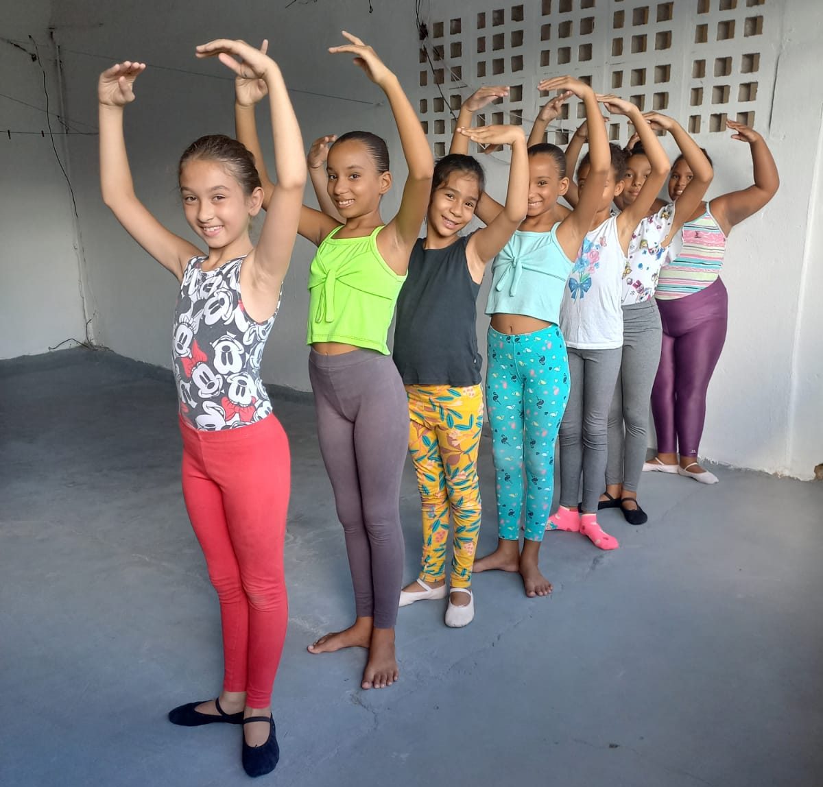 Projeto Social Muda História De Meninas Com Aulas Gratuitas De Ballet ...