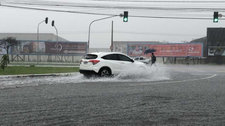 Vem temporal por aí! Serra recebe alerta para risco de chuvas