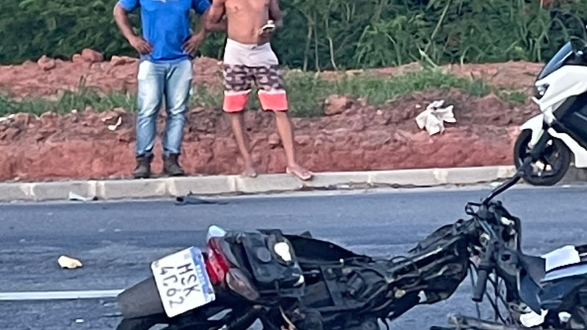 Motociclista Morre Em Grave Acidente No Trevo Da Morte Na Serra 3800